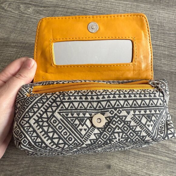 NWOT Silpada Magnetic Makeup Bag Mirror Zipper Closure Tribal Geometric Enthnic - Picture 2 of 11